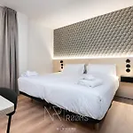 ゲストハウス Novarooms By Myhousespain ヒホン